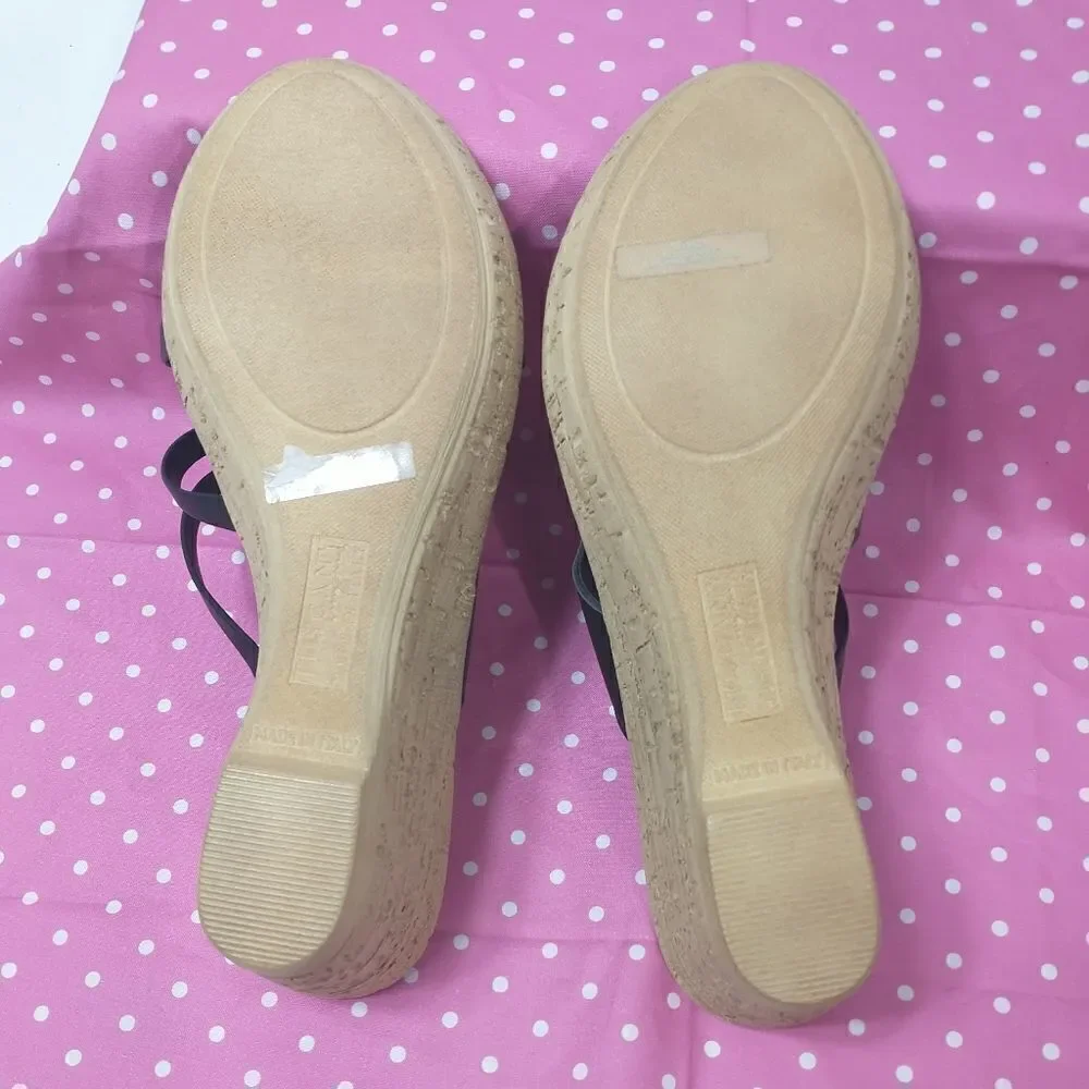 Tuscany By Easy Street Womens Allegro Black Wedge Sandals Size 7.5M